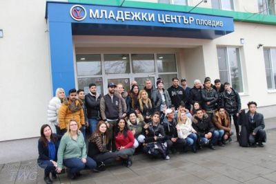 Ученици в Младежки център - Пловдив - ПГМ - Пловдив